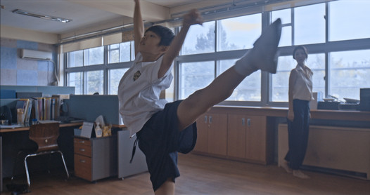 유월 / YUWOL: THE BOY WHO MADE THE WORLD DANCE